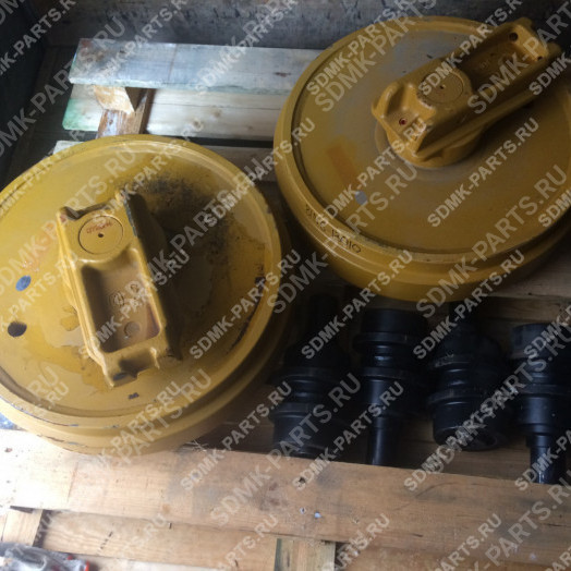 Колесо направляющее HYUNDAI R290LC-7 81N6-13010 2