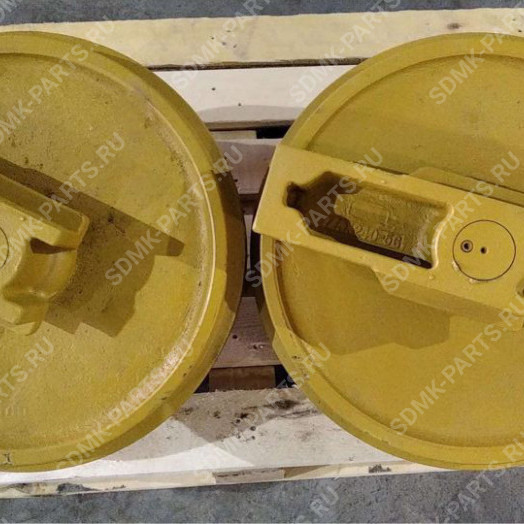 Колесо направляющее HITACHI ZX240LC-5G 9303011